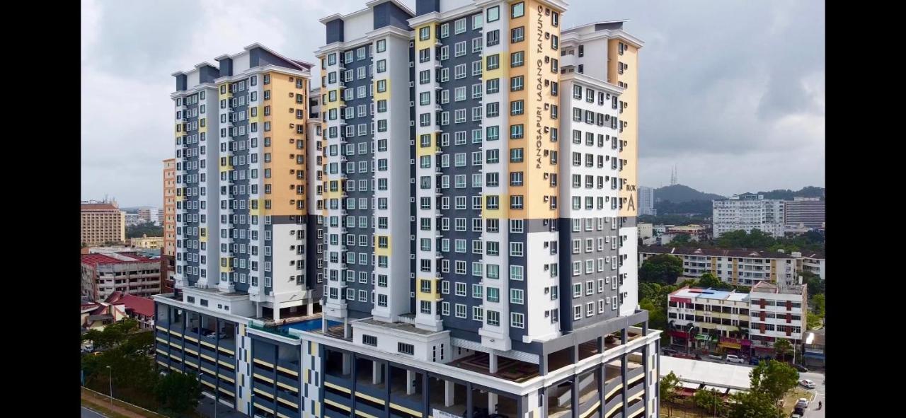 Casa Callisto Homestay - New Seaview With Pool 3Br Apartment Ladang Tanjung 瓜拉丁加奴 外观 照片